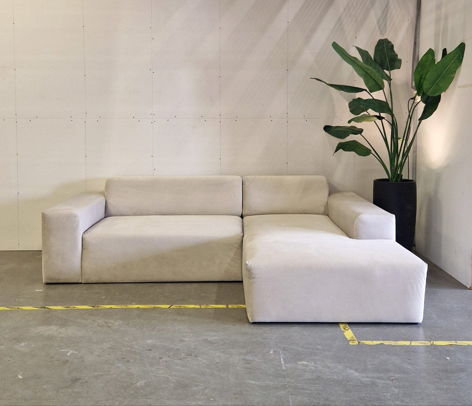 Luxe Design Hoekbank Zandbeige 250x190cm Zo Goed Als Nieuw, Hoekbank, Hoekbank, Ophalen of Verzenden, Zo goed als nieuw