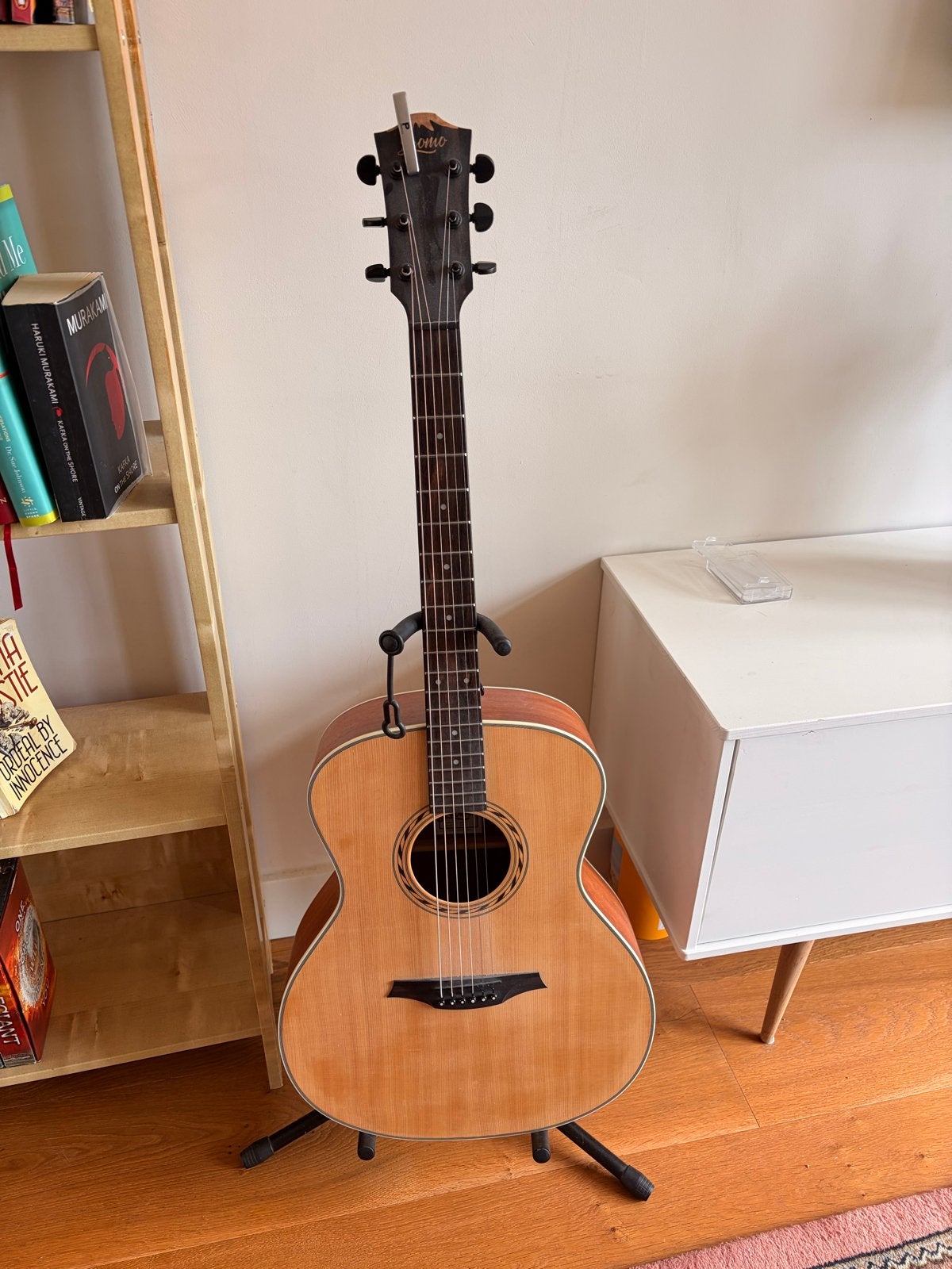 Akoestische gitaar starterspakket: gitaar, capo en standaard, Ophalen of Verzenden, Zo goed als nieuw, Western- of Steelstringgitaar