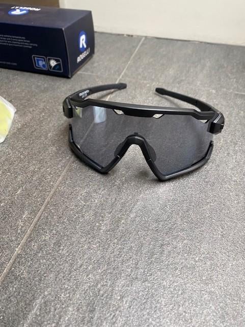 Fietsbril rogelli switch black Nieuw!, Fietsen en Brommers, Fietsaccessoires | Fietskleding, Rogelli, Verzenden, Dames, Nieuw