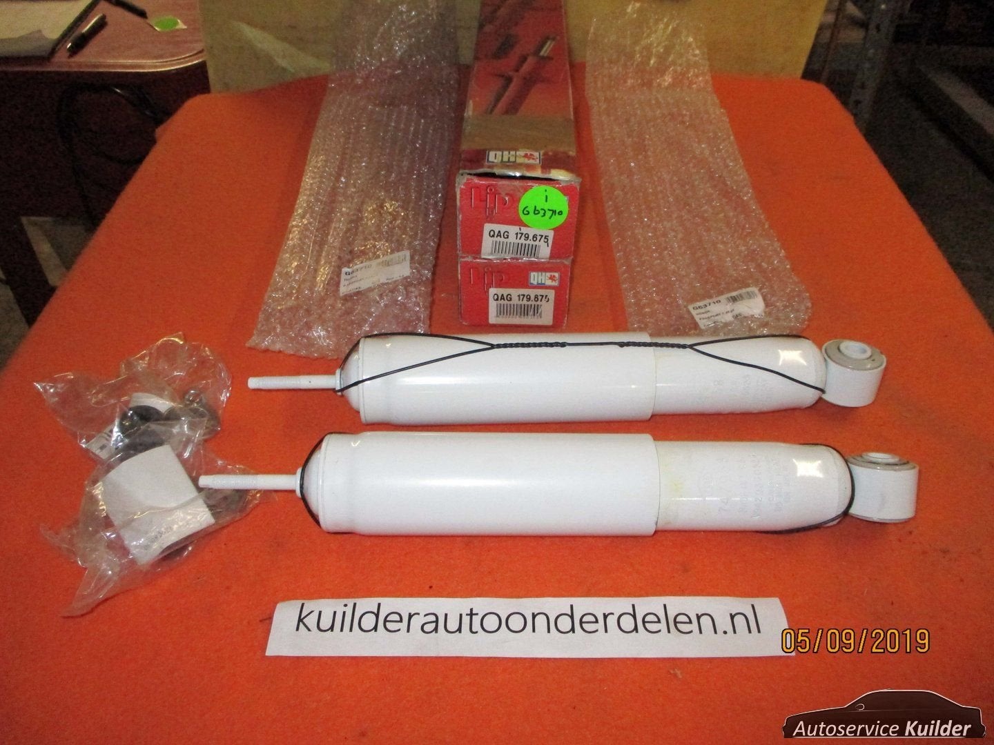 Nieuw set schokdempers Honda Passport Isuzu Rodeo QH, -, -, Nieuw, Ophalen of Verzenden