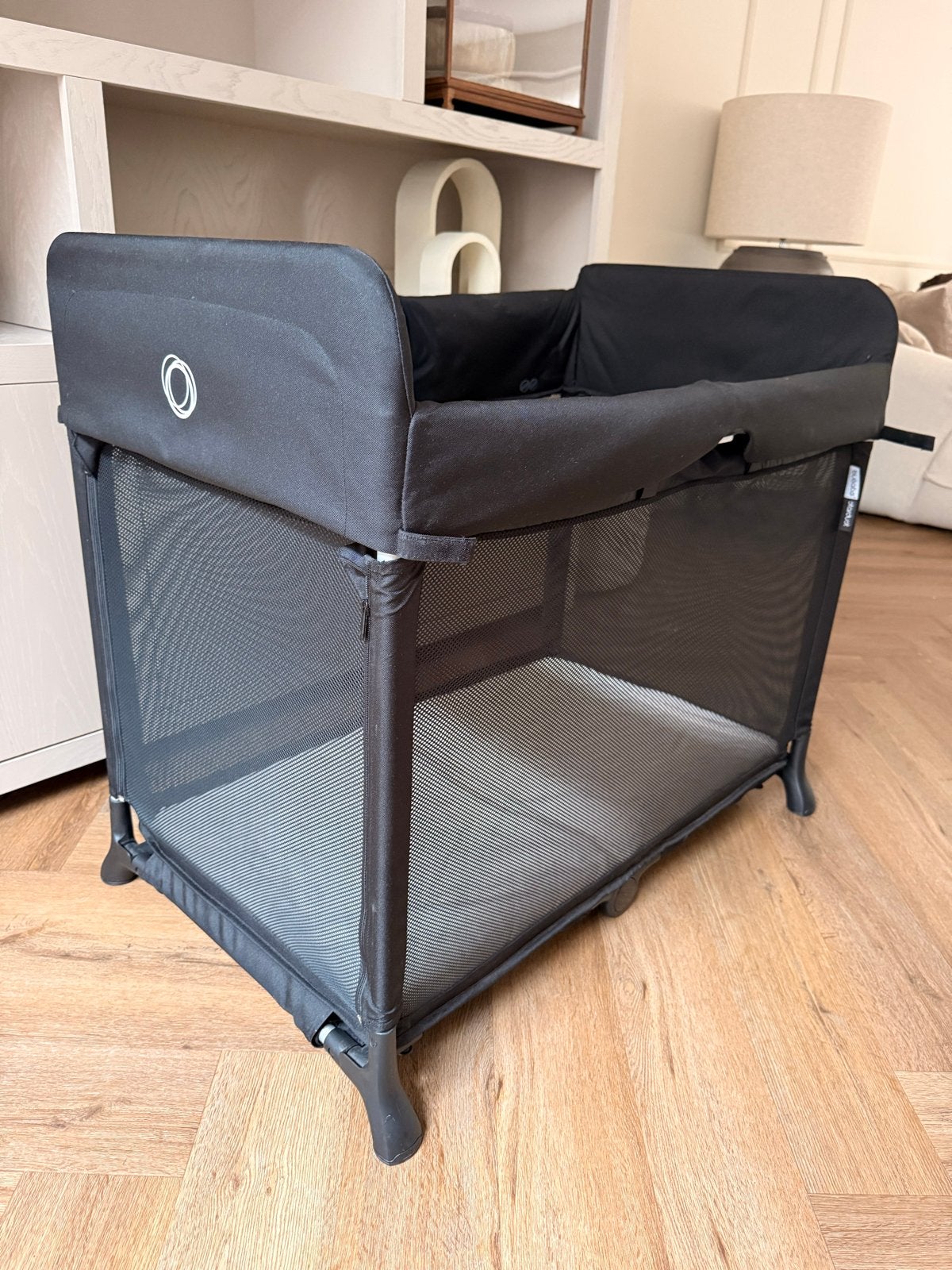Bugaboo Stardust campingbedje - en beige bugaboo hoeslaken, Ophalen, Zo goed als nieuw, Reisbedje