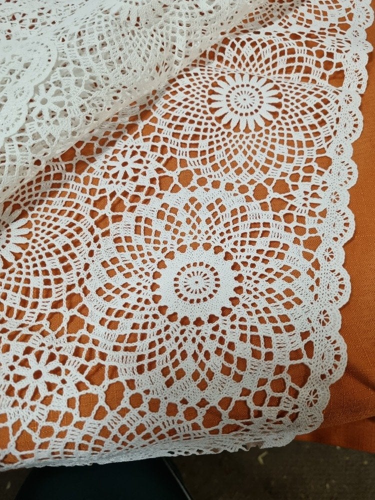 tafelloper wit kunststof met patroon, Ophalen of Verzenden, 'T Olde Gre-j, Info@toldegrej.nl, Endepoelstraat 20f Didam