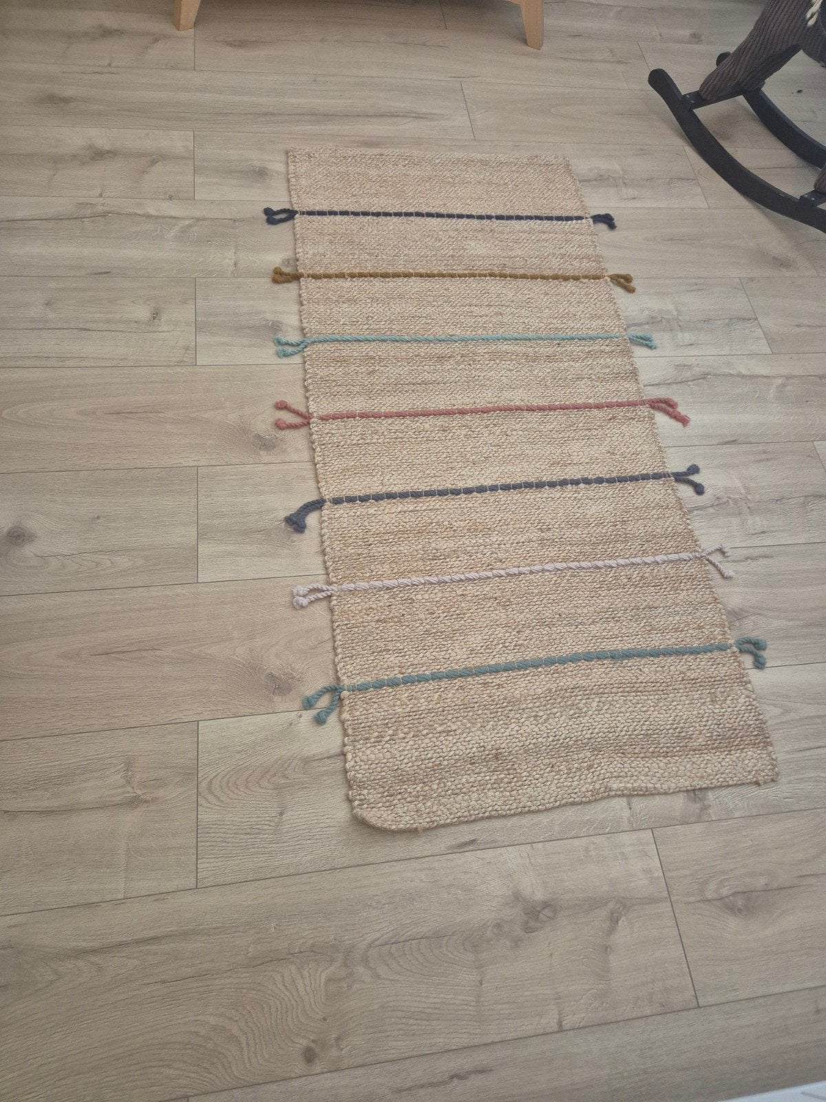 tapijt voor kinderkamer - Beige met kleurrijke strepe, Gebruikt, Groen, 100 tot 150 cm, Speels, kindvriendelijk, modern