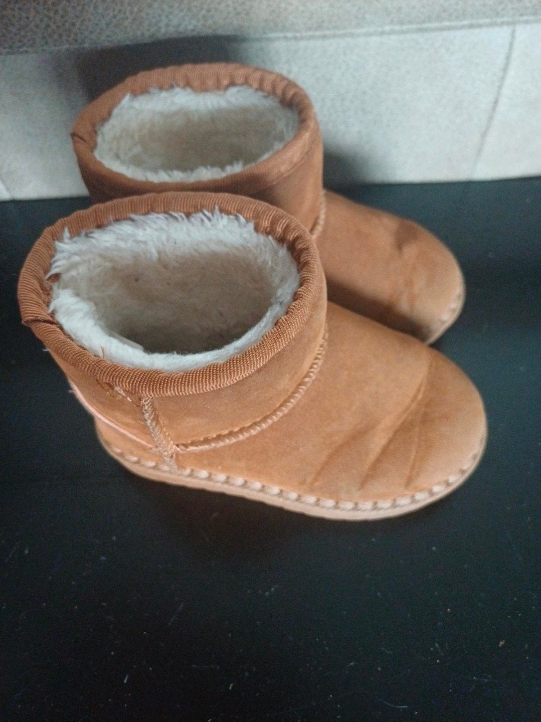 Uggs laarzen maat 23, Gebruikt, Jongen of Meisje, Ophalen of Verzenden, Laarzen