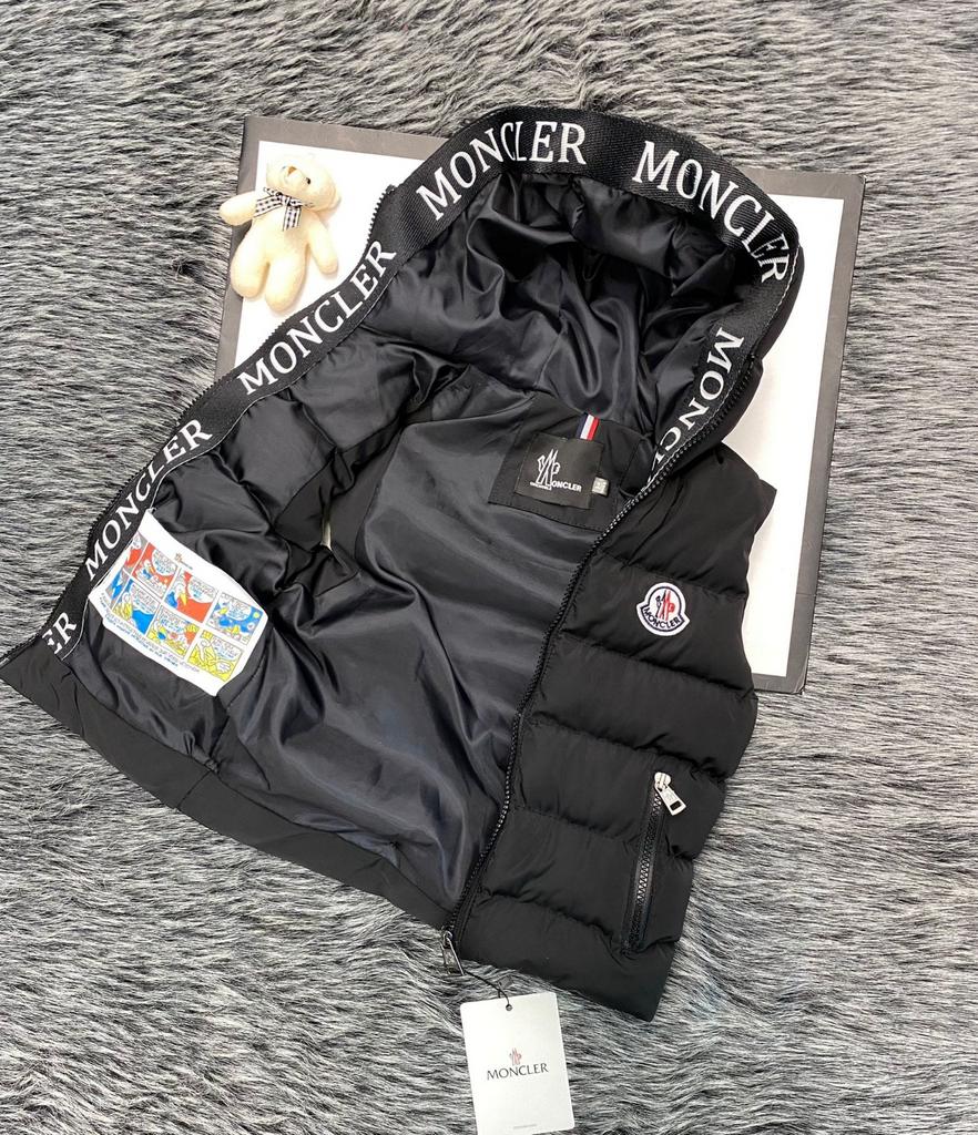 Moncler bodywarmers kinderen 80 86 92 98 104 110 116 128 140, Ophalen of Verzenden, Zo goed als nieuw, Overige maten, Zwart