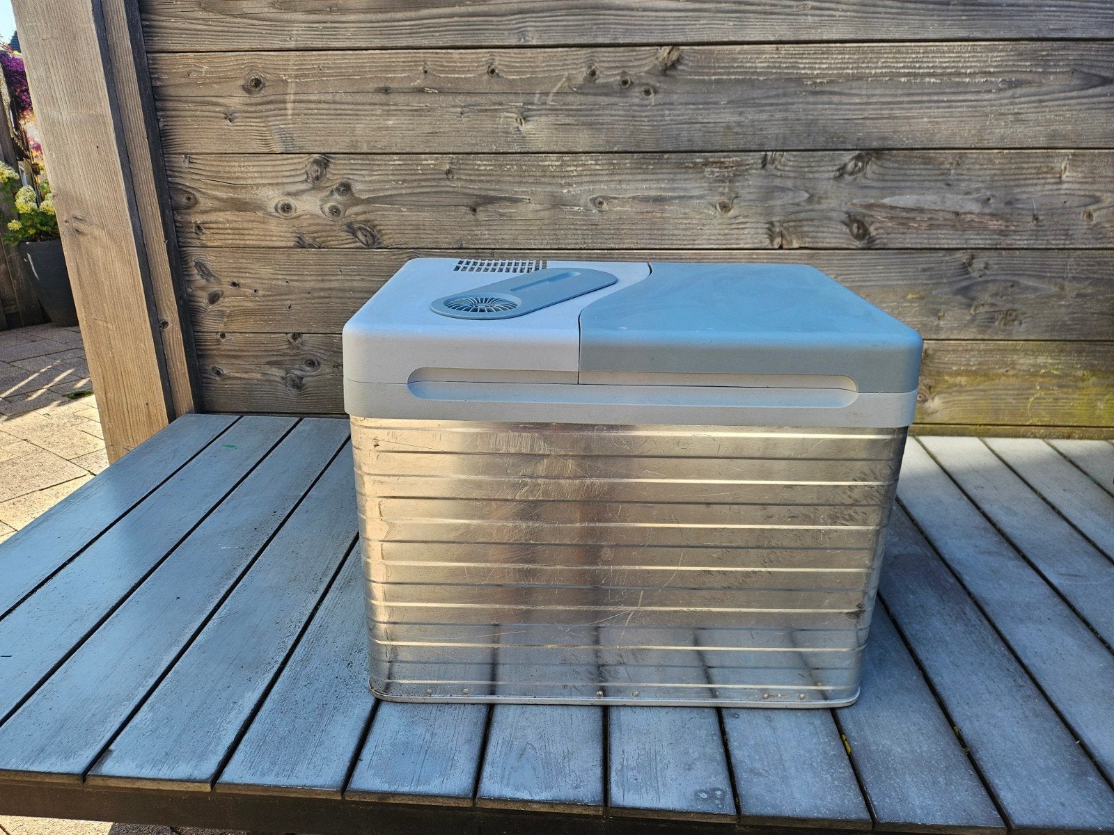 Mobicool W40 DC/AC elektrische koelbox 40L met standaard, Caravans en Kamperen, Ophalen, Gebruikt, Koelbox, Elektrisch