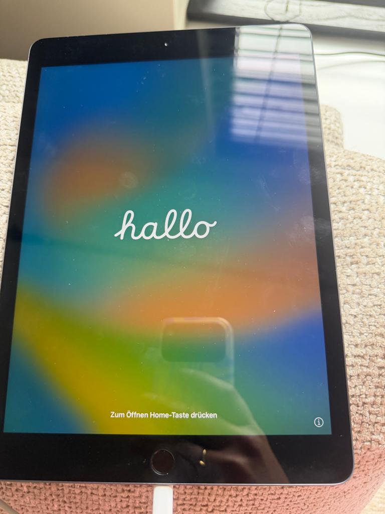 Apple iPad 8e generatie WiFi 32GB Space Grey - ZGAN, 32 GB, Apple iPad, Zo goed als nieuw, Grijs