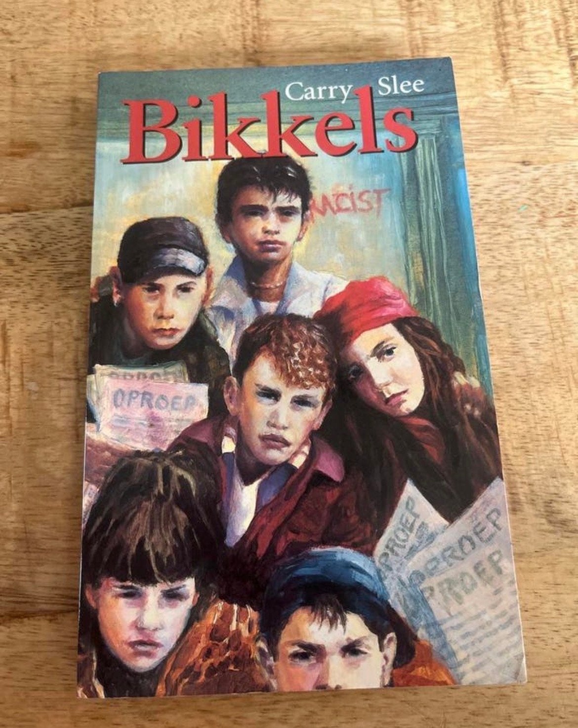 Bikkels - Carry Slee, Boeken, Ophalen of Verzenden, Zo goed als nieuw, Non-fictie