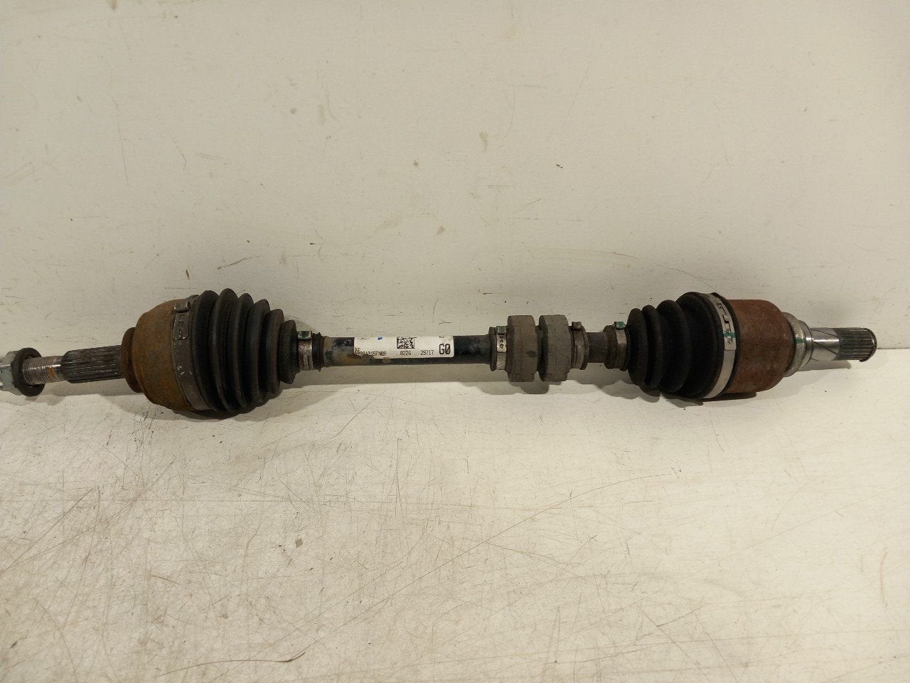 Aandrijfas links voor Nissan Micra, Auto-onderdelen, Onderdelen@venauto.nl, Van der Ven Autorecycling B.V., Gebruikt, Ettenseweg 76, 4706 PB Roosendaal, The Netherlands