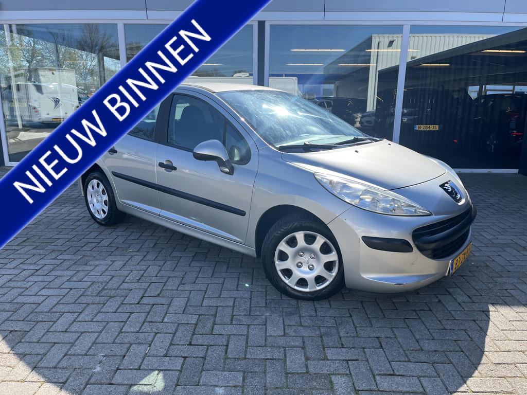 Peugeot 207 1.4 VTi XR (bj 2008), Voorwielaandrijving, Gebruikt, 4 cilinders, 1153 kg
