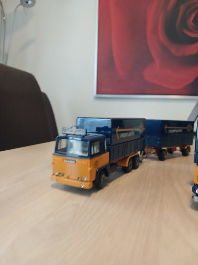 tekno, Hobby en Vrije tijd, Modelauto's | 1:50, Ophalen of Verzenden, Zo goed als nieuw, Bus of Vrachtwagen, Tekno