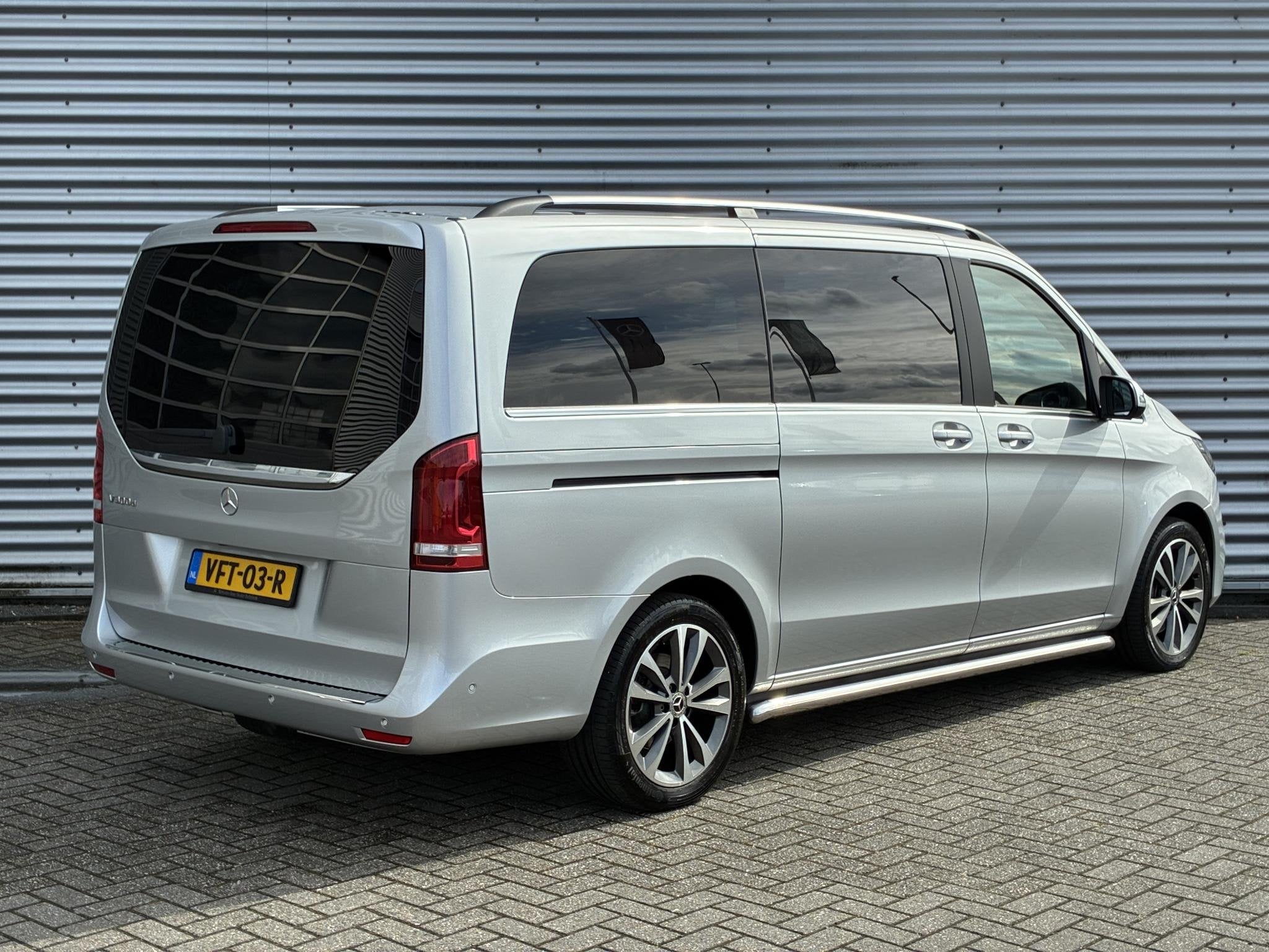 Mercedes-Benz V-klasse V 300d L2 Avantgarde Edition Veel Opt, Auto's, Bestelauto's, Automaat, Achterwielaandrijving, Gebruikt