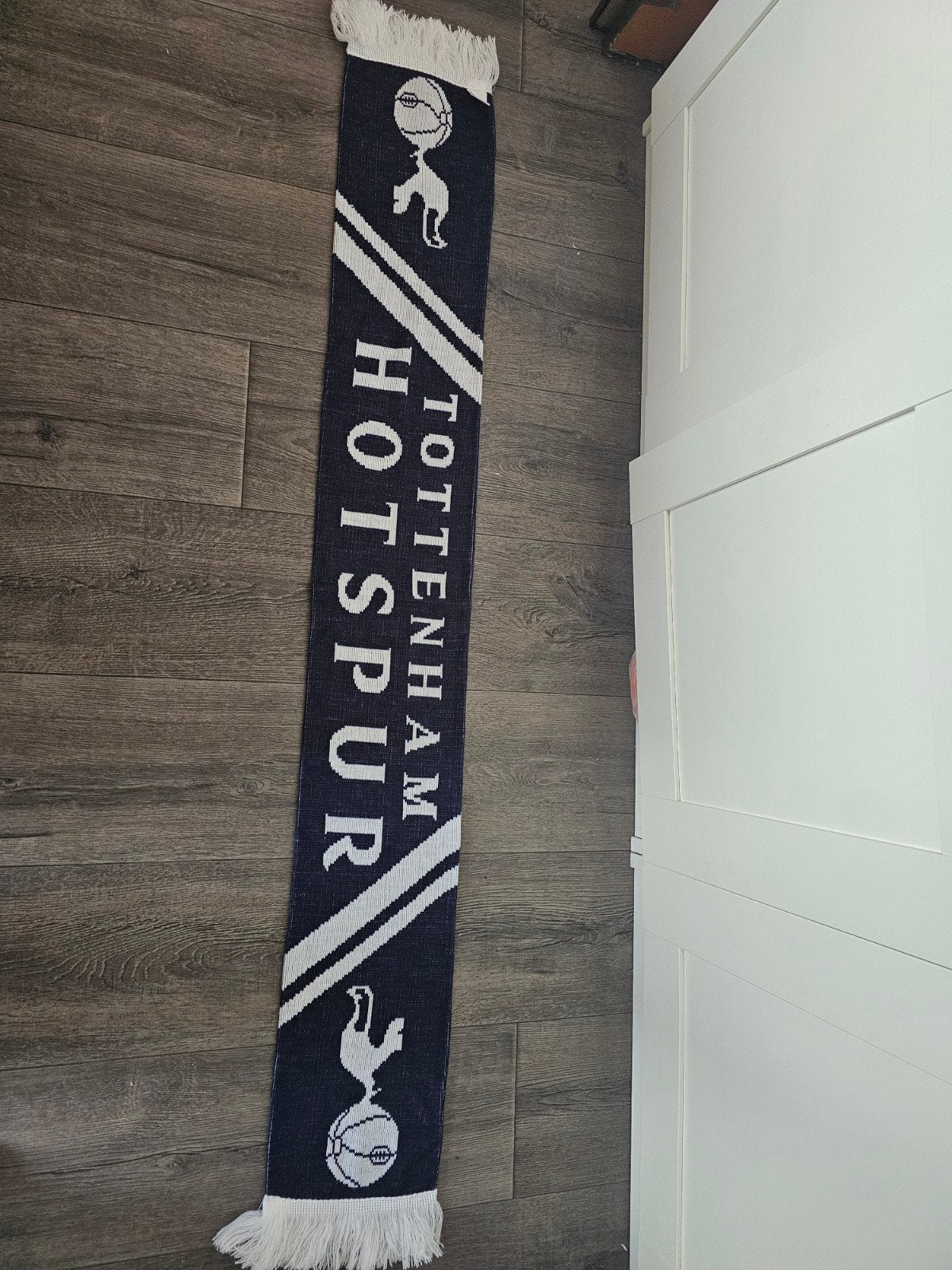 mooie nieuwe sjaal tottenham hotspur, Ophalen of Verzenden, Nieuw, Buitenlandse clubs, Vaantje of Sjaal