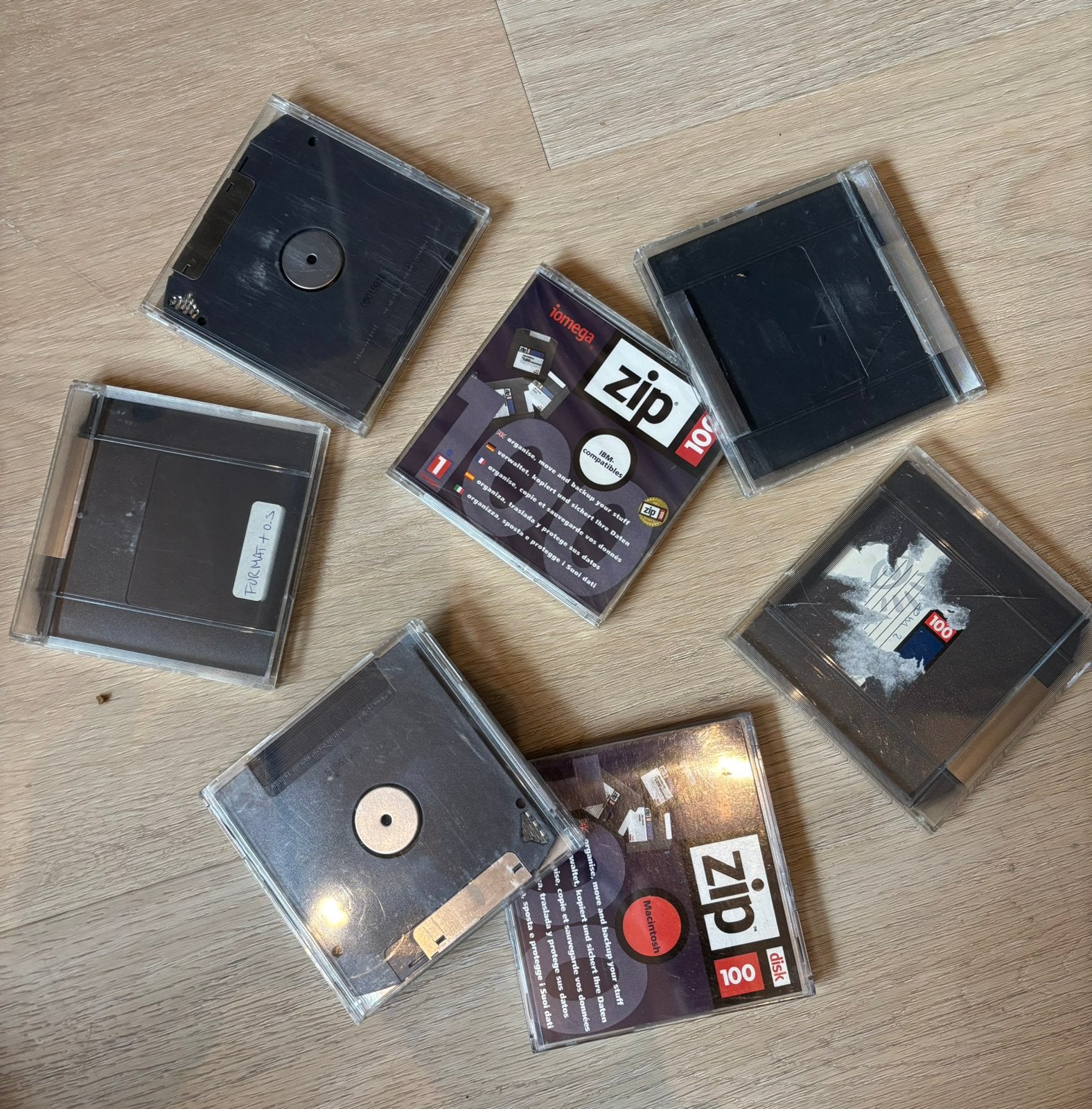 40 stuks 100 mb zip drives iomega, Computers en Software, Ophalen of Verzenden, Overige typen