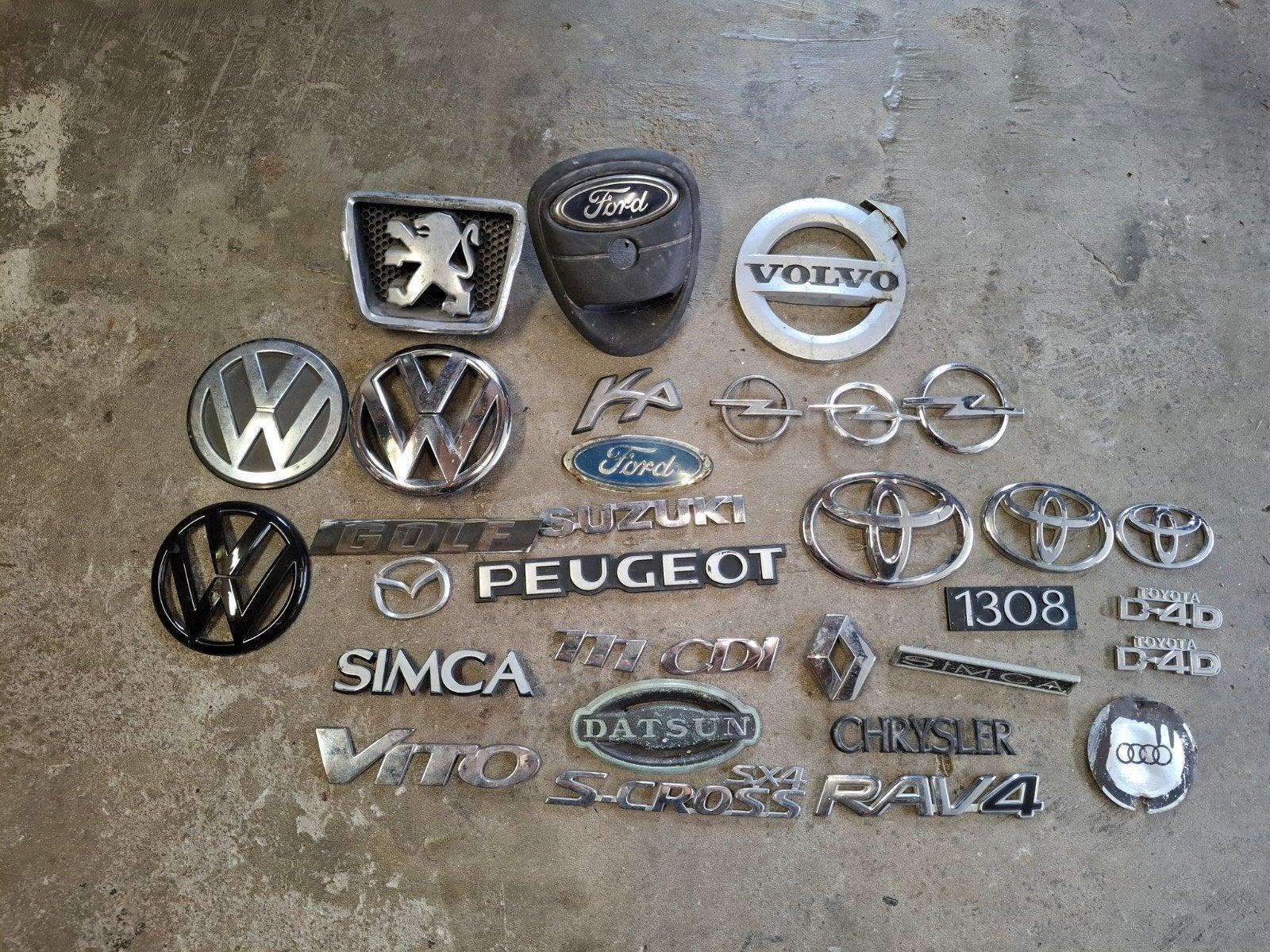 auto logo's mancave verzameling, Auto-onderdelen, Ophalen of Verzenden, Gebruikt, Opel