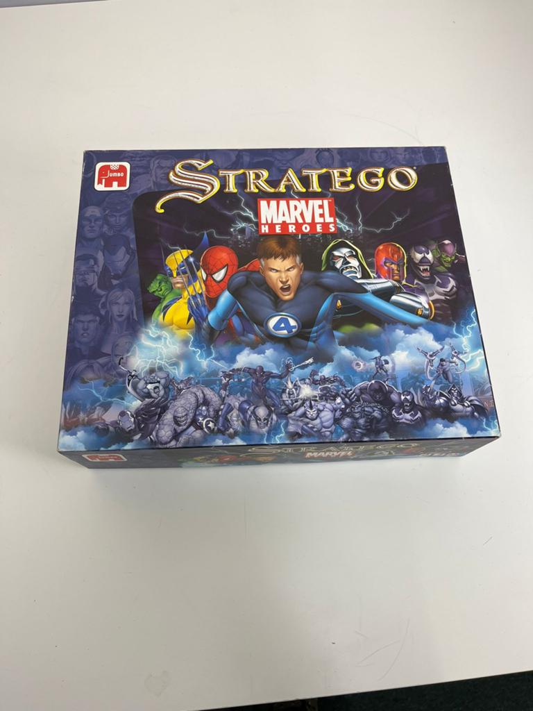 Stratego Marvel Heroes Bordspel - Compleet en Zo Goed als Ni, Een of twee spelers, Ophalen of Verzenden, Nieuw
