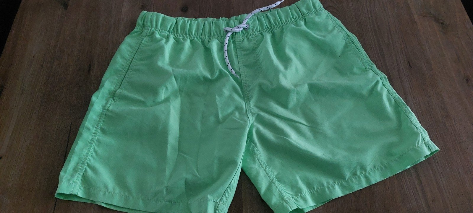 Zwemshort lime groen maat M in zeer nette staat, Kinderen en Baby's, Kinderkleding | Kinder-zwemkleding, Ophalen of Verzenden