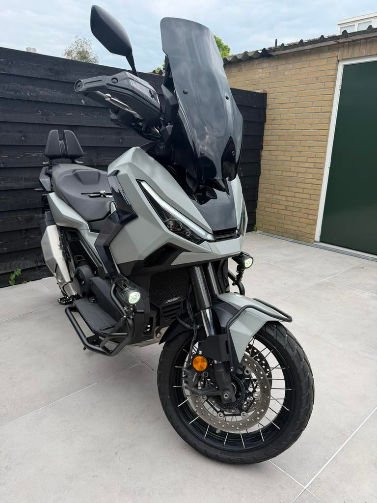 Honda x adv 2025 5200km NIEUWSTAAT! CARPLAY! VEEL OPTIES!!!!, Motoren, 750 cc, Occasion, Traction Control, Particulier