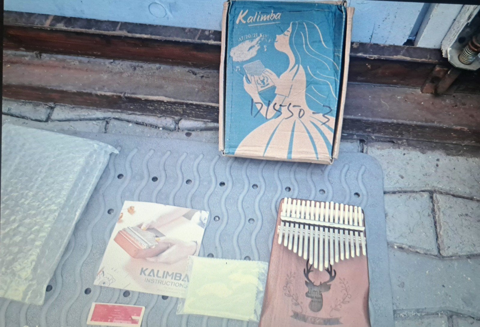 Kalimba met 17 toetsen - Houten duimpiano met hertmotief, Muziek en Instrumenten, Ophalen of Verzenden, Nieuw