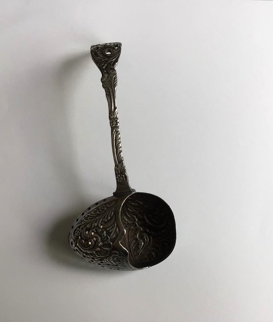 Zilveren theezeefje, Antiek en Kunst, Ophalen of Verzenden
