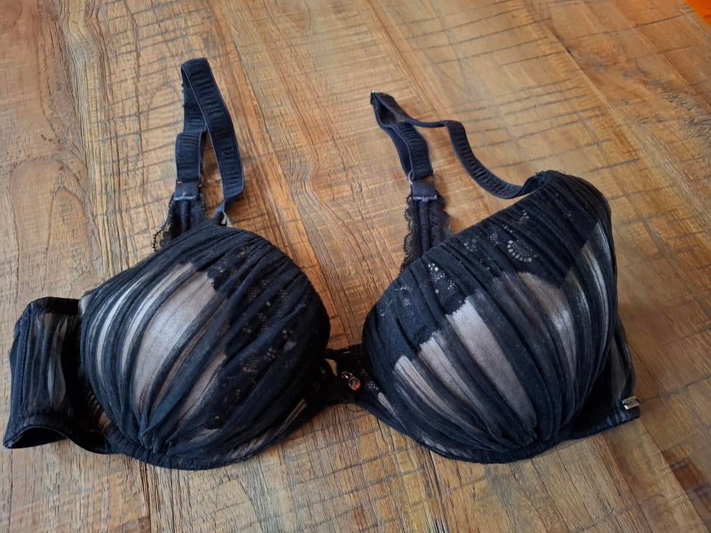 Hunkemöller Noir zwarte bh maat 75C, Kleding | Dames, Ondergoed en Lingerie, Hunkemöller, Ophalen of Verzenden, Zwart, BH