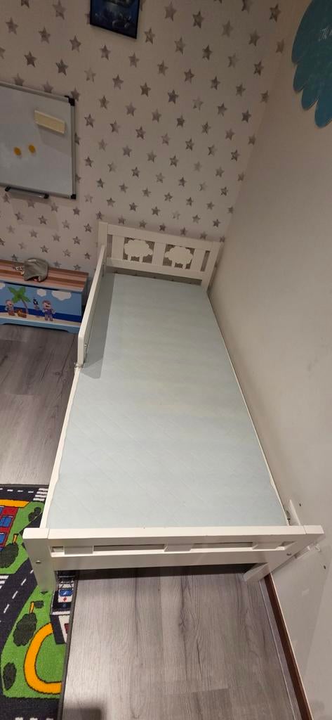 Peuterbed compleet, Kinderen en Baby's, Kinderkamer | Bedden, 70 tot 85 cm, Zo goed als nieuw, Matras, 140 tot 160 cm