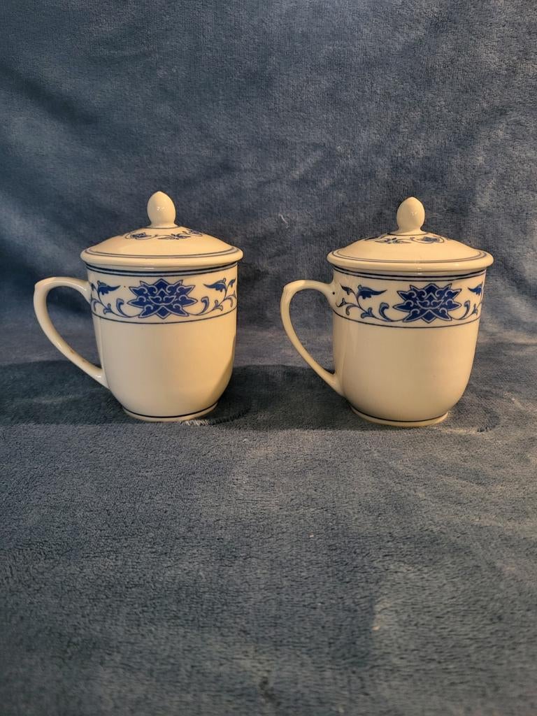 2 Chinese Thee Mokken met Deksel, Huis en Inrichting, Keuken | Servies, Ophalen, Zo goed als nieuw, Overige stijlen, Kop(pen) en/of Schotel(s)