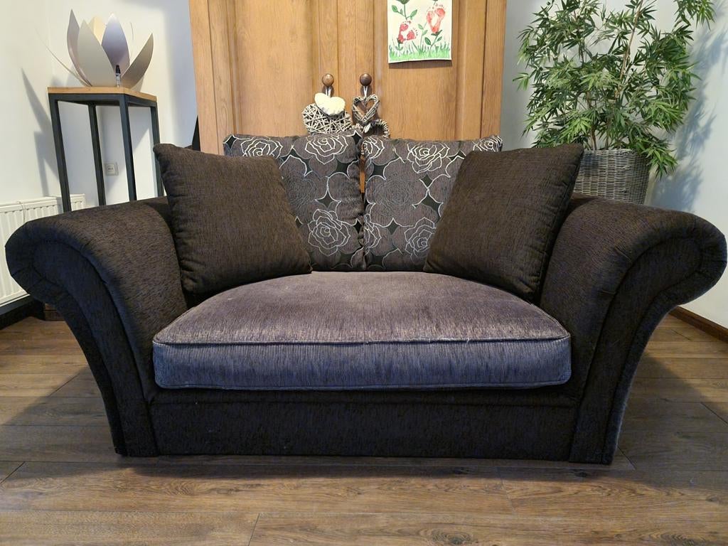 Mooie, gebruikte loveseat, Ophalen, Gebruikt, Tweepersoons, Modern