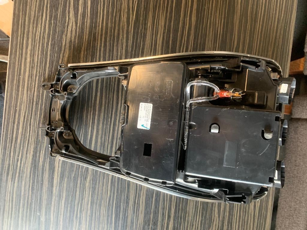 Middenconsole panel Mercedes w205 2019+, Auto-onderdelen, Ophalen of Verzenden, Gebruikt, Mercedes-Benz