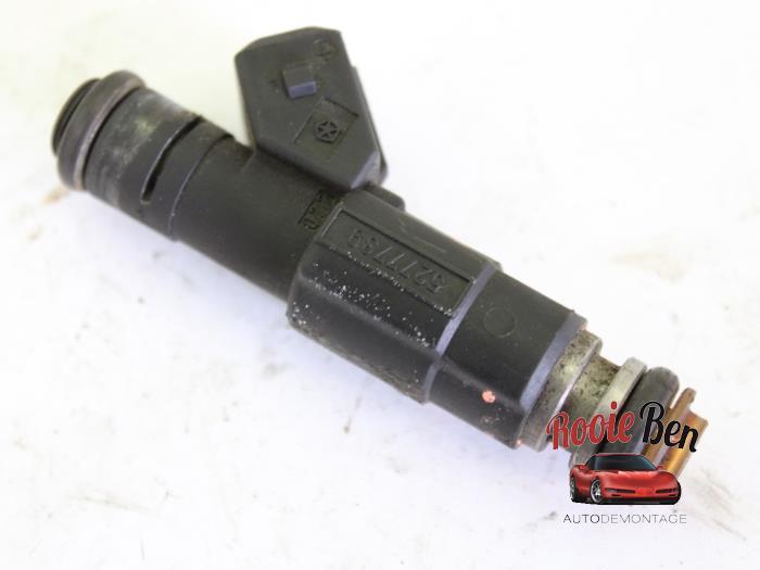Injector (benzine injectie) van een Chrysler Voyager, Auto-onderdelen, Brandstofsystemen, Gebruikt, -, Ophalen of Verzenden, -