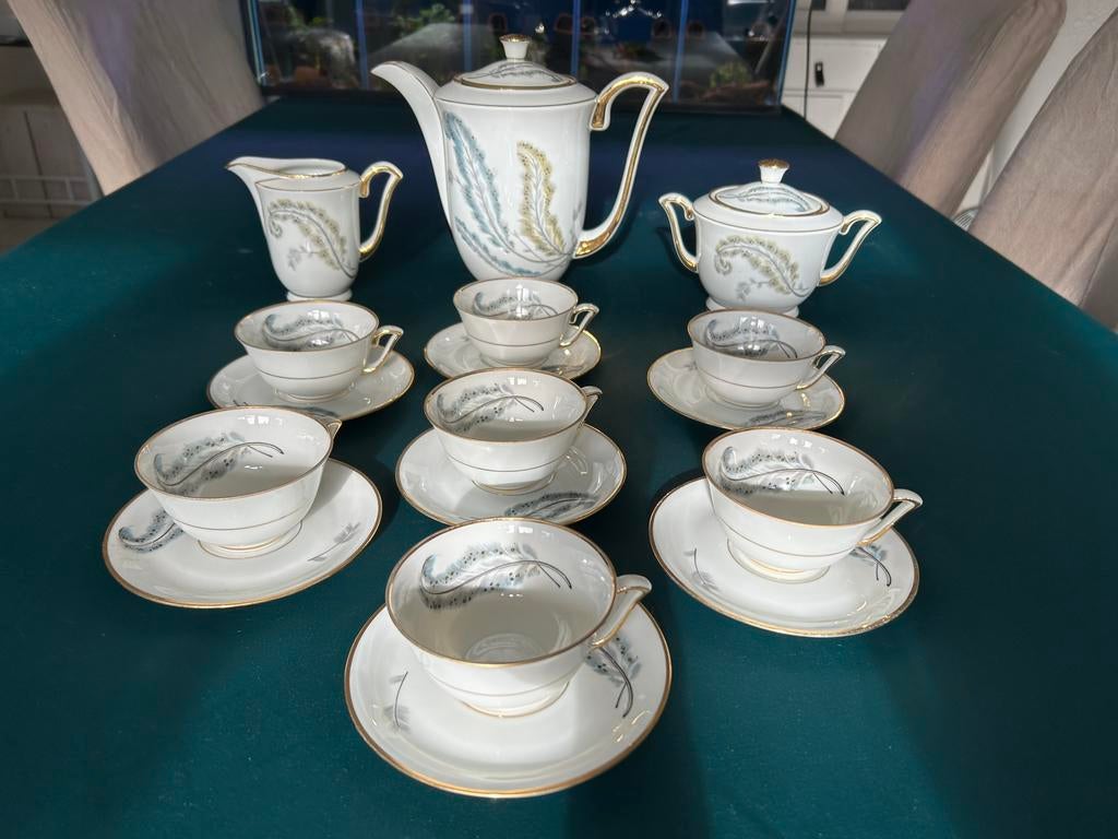 Elegante porseleinen servies uit Limoges– Made in France, Ophalen