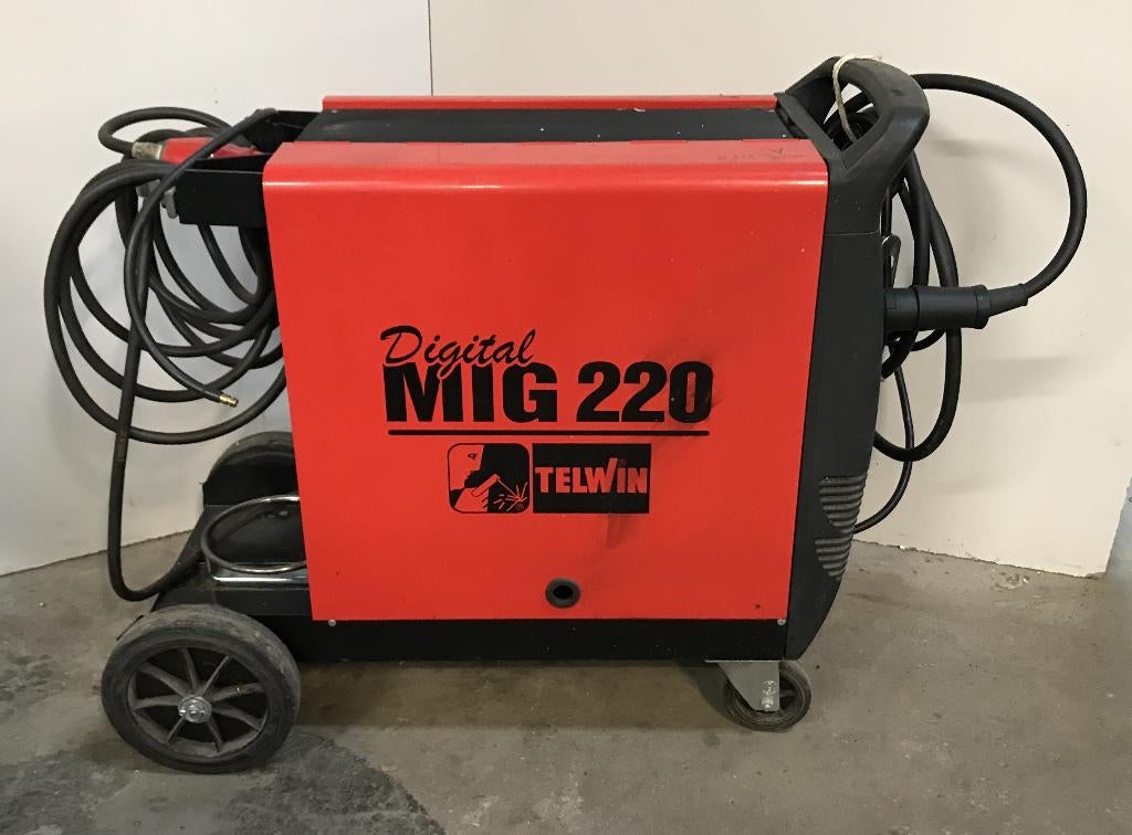 Lasapparaat, Telwin Digital MIG220, 400 volt, max 200 Amp, Doe-het-zelf en Verbouw, Gereedschap | Lasapparaten, Gebruikt, Elektroden