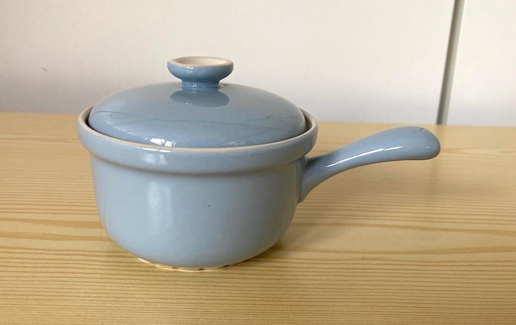 Regout Pastel Parafeu pannetje met deksel celadon, Huis en Inrichting, Ophalen, Nieuw, Schaal of Schalen, Effen