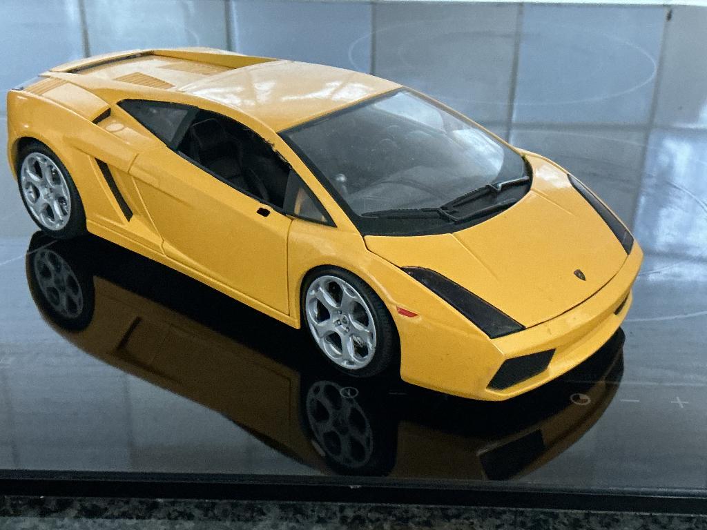Lamborghini Gallardo, Maisto 1 op 18, Hobby en Vrije tijd, Modelauto's | 1:18, Ophalen of Verzenden, Zo goed als nieuw, Auto, Maisto