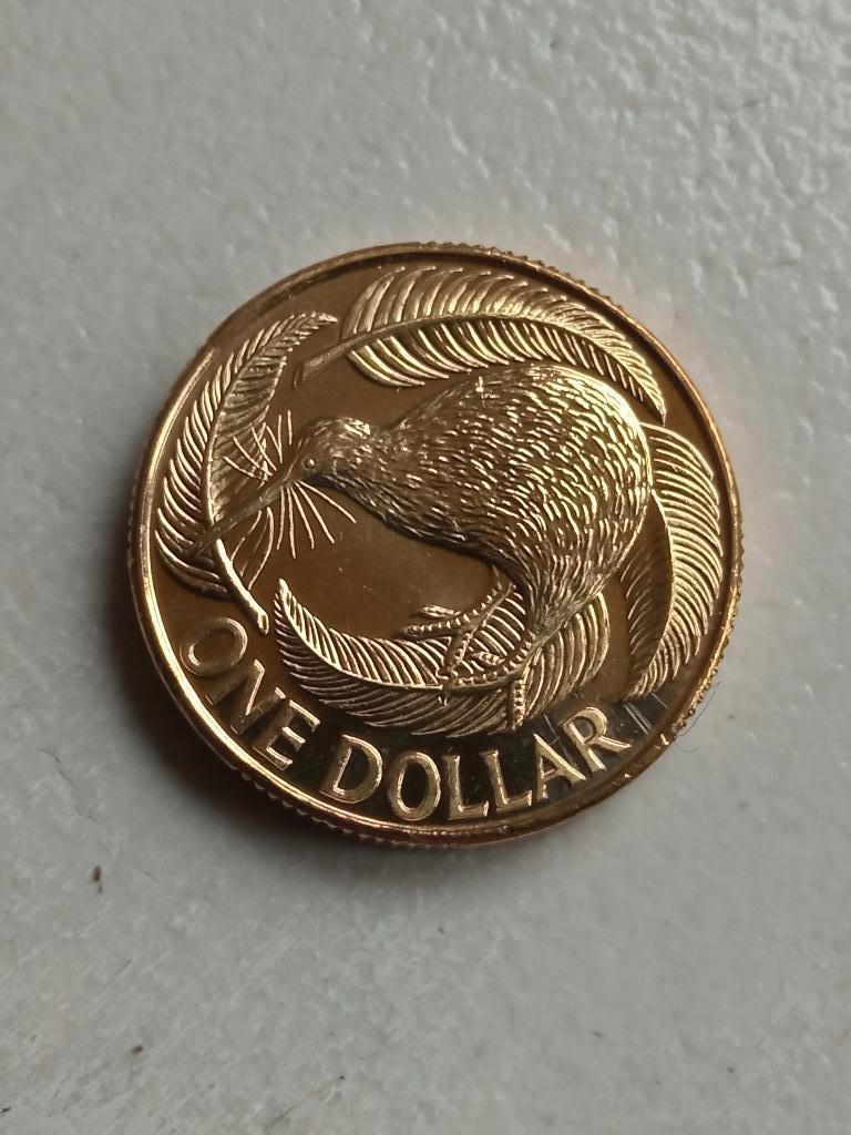 Nieuw Zeeland 1 dollar 2004., Ophalen of Verzenden, Losse munt