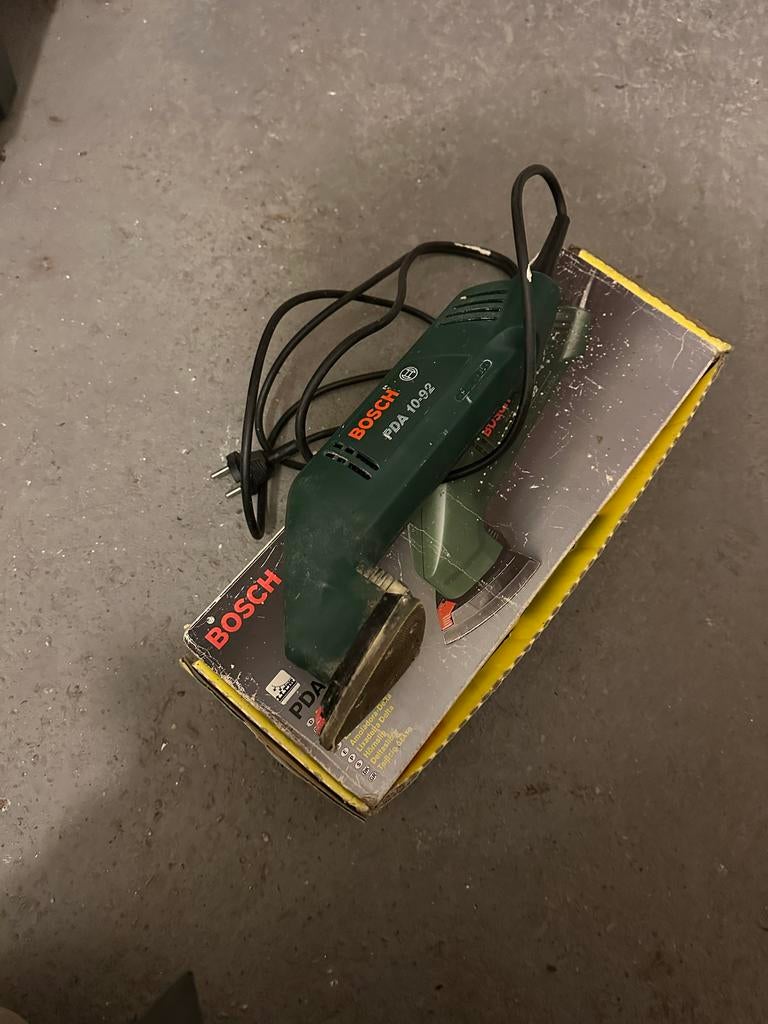 Bosch PDA 10-92 Deltaschuurmachine, Ophalen of Verzenden, Gebruikt, Minder dan 600 watt, Vlakschuurmachine