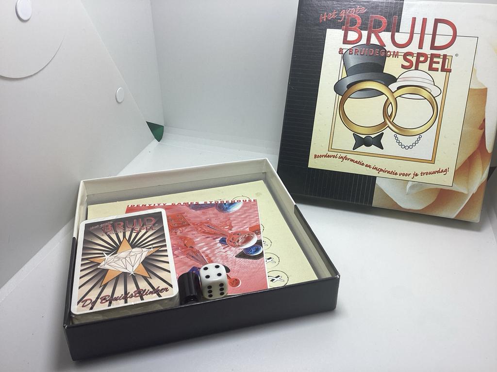 Het Bruid & Bruidegom Spel - Leuk voor Trouwerijen!, Drie of vier spelers, Ophalen of Verzenden, Nieuw, Reisspel