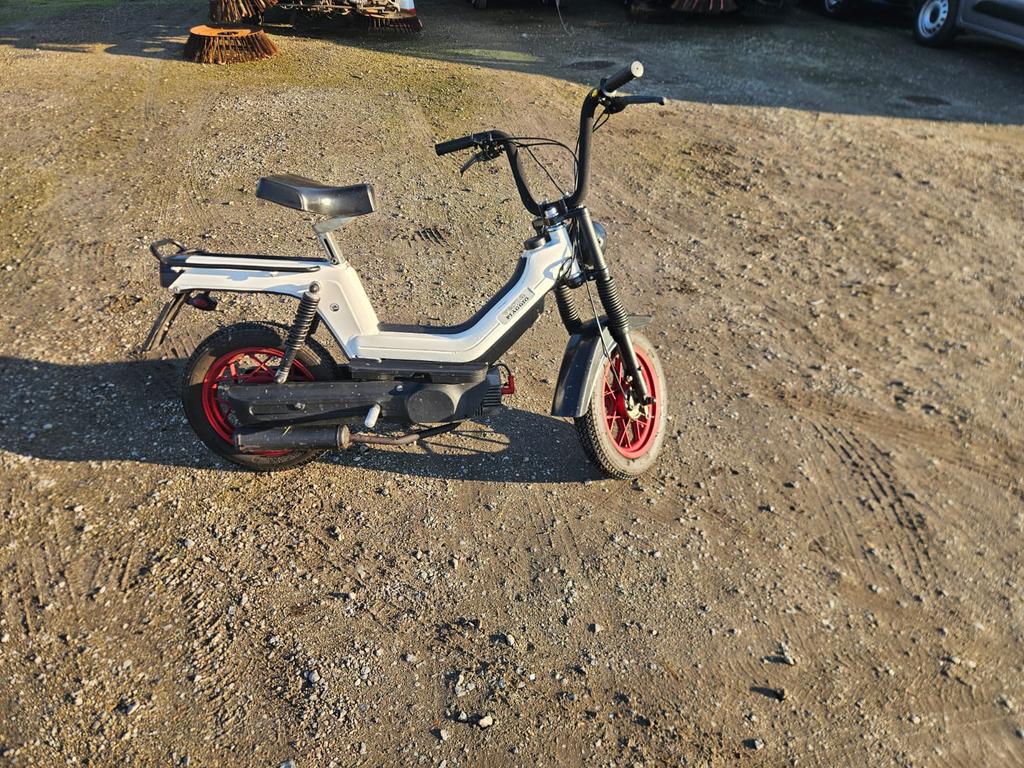 Vespa Piaggio Si Eco | snorbrommer | loopt goed, Fietsen en Brommers, Ophalen, Tweetakt, Gebruikt, Overige modellen