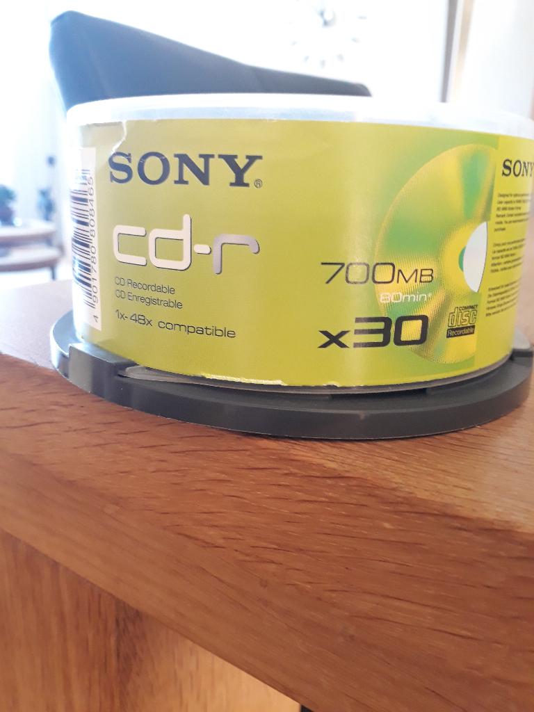 CD - r 700MB, Ophalen of Verzenden, Zo goed als nieuw
