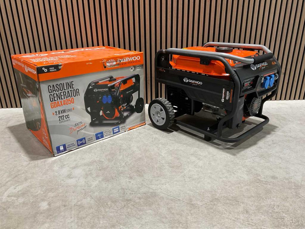 Daewoo benzine stroomgenerator aggregaat 4 modellen nieuw ‼️, Ophalen, Benzine, Geluidgedempt, Nieuw