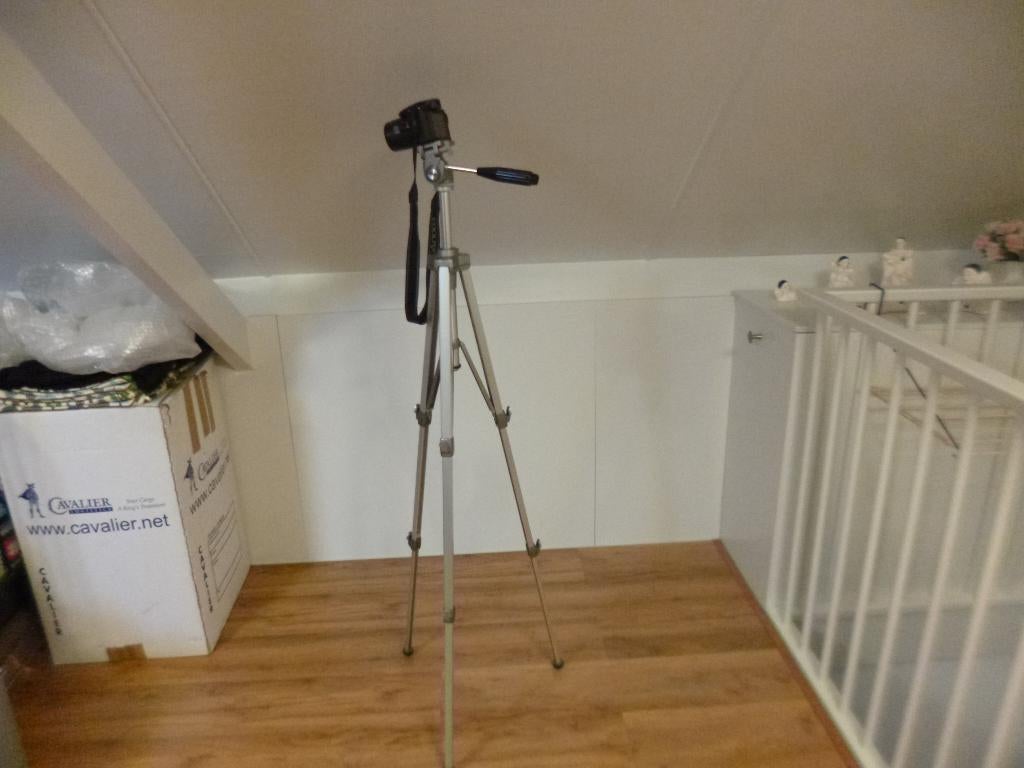 Vintage statief Velbon, Audio, Tv en Foto, Fotografie | Statieven en Balhoofden, Ophalen of Verzenden, Zo goed als nieuw, Minder dan 150 cm