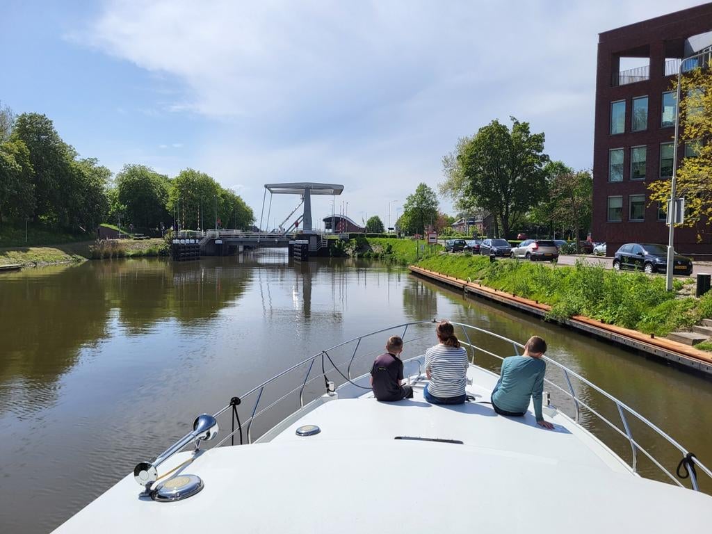 Vaarvakantie Friesland, vaarbewijsvrij motorjacht huren, Diensten en Vakmensen, Verhuur | Boten, Sloep of Motorboot