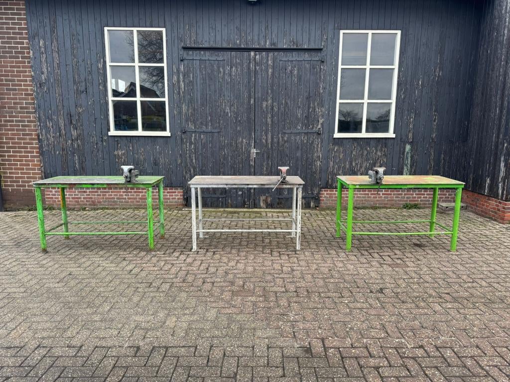 2 Stuks stalen werkbank werktafel lastafel met bankschroef, Ophalen, Nn, Gebruikt, Bankschroef