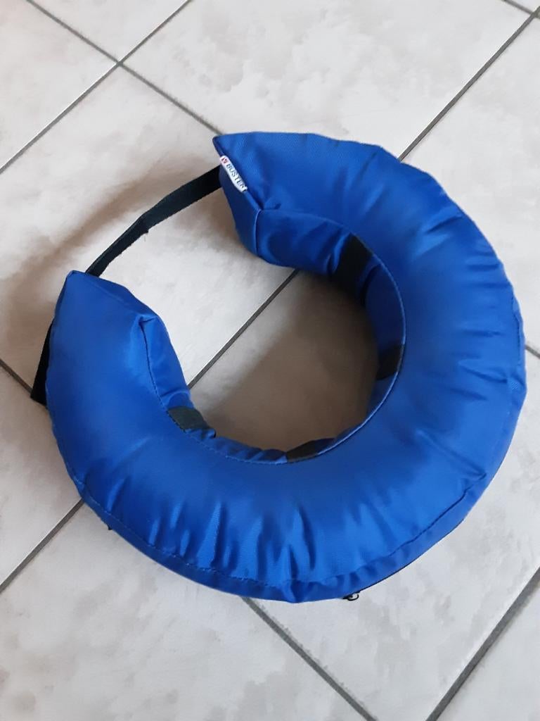 Opblaasbare post operatie kraag hond, Ophalen of Verzenden, Zo goed als nieuw