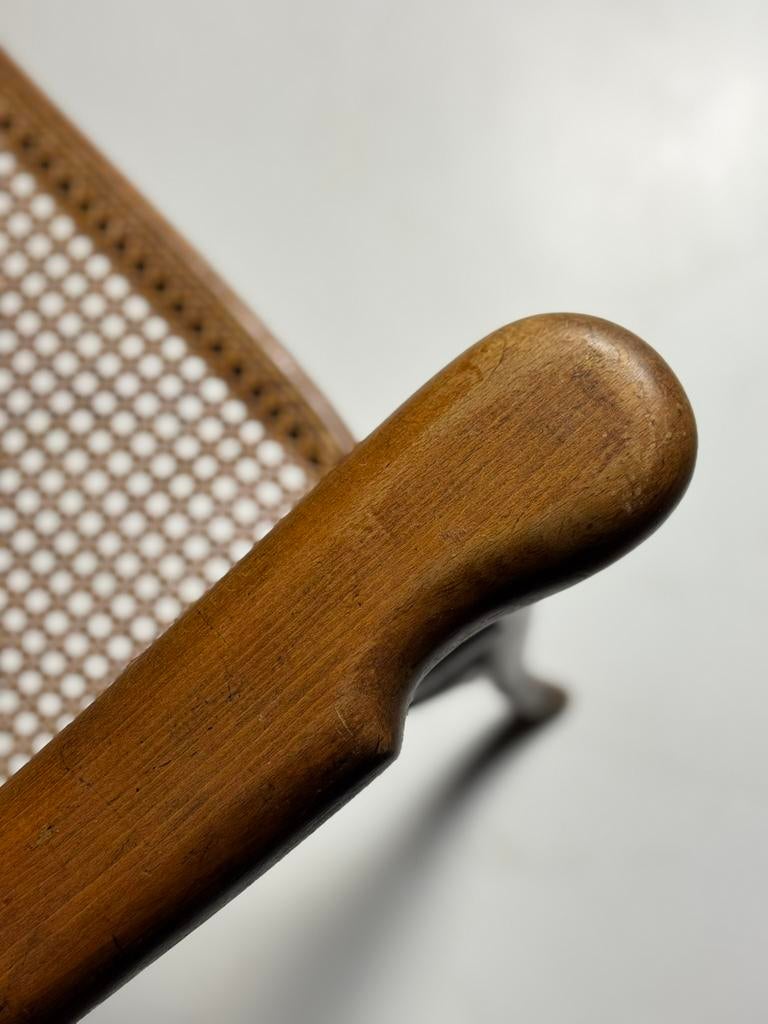 Thonet stijl stoel 20e eeuw, Huis en Inrichting, Ophalen of Verzenden, Zo goed als nieuw, Bruin, Eén