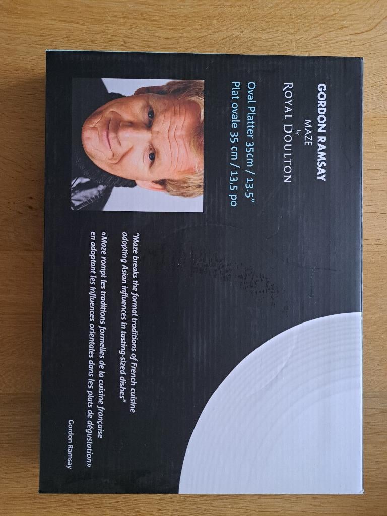 Nieuw Schaal ovaal Royal Doulton Gordon Ramsay, Nieuw, Ophalen of Verzenden, Schaal of Schalen, Overige stijlen