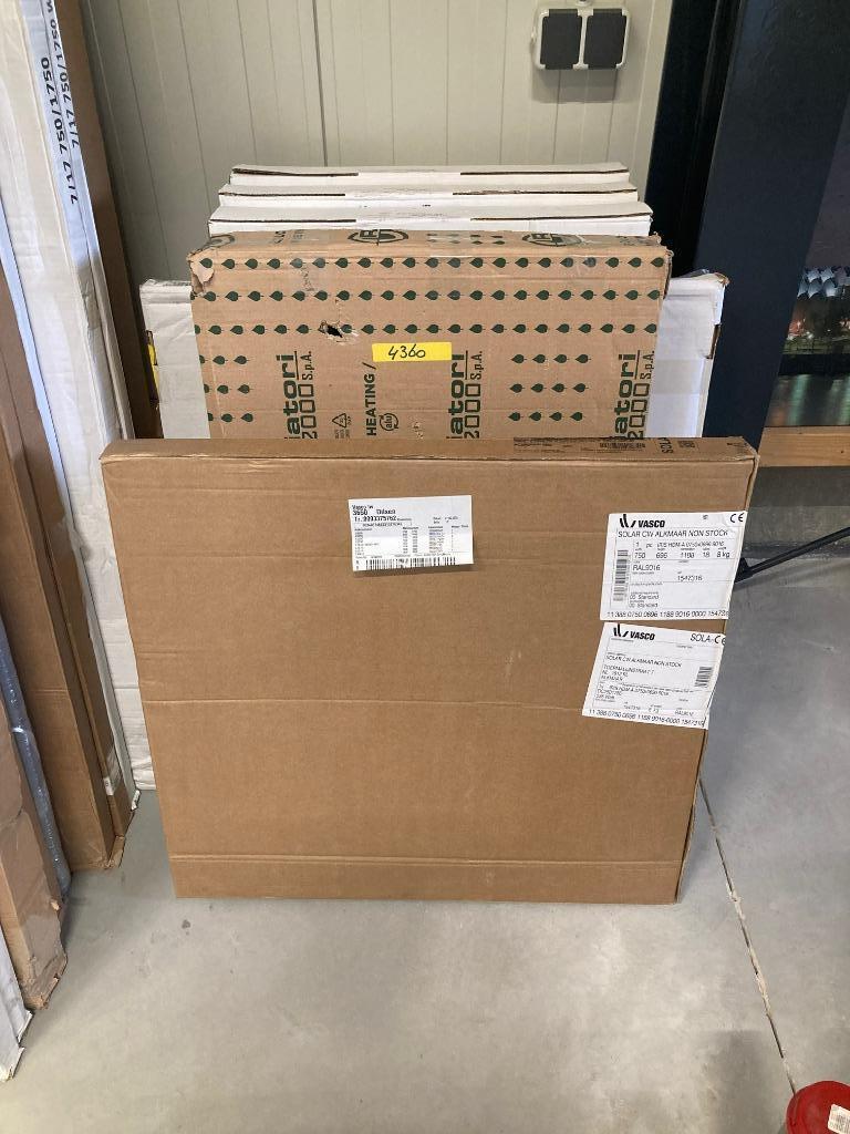 Vasco Iris HDM-A designradiator 696 x 750 en 1682 x 500, Doe-het-zelf en Verbouw, Verwarming en Radiatoren, Radiator, Nieuw, Minder dan 60 cm