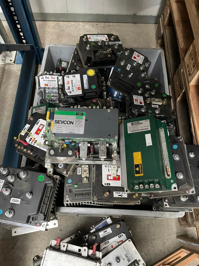 Controllers regelaars 24v 48v 80v partij div merken, Ophalen