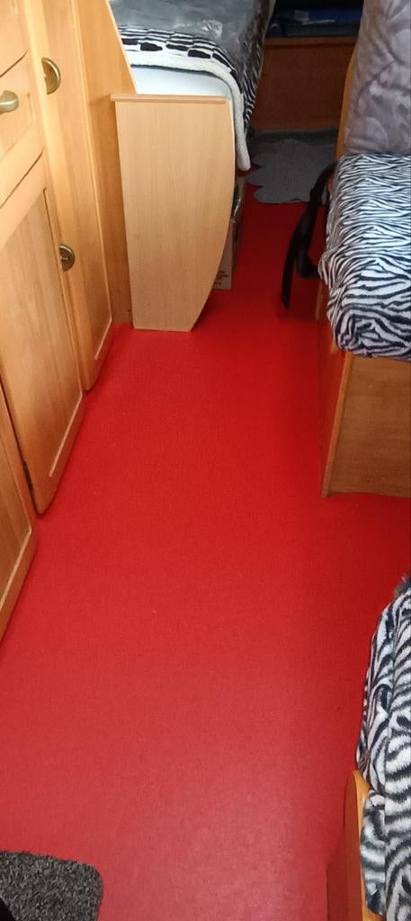 Camper te koop!, Caravans en Kamperen, Caravans, Standaardzit, Luifel, Particulier, Hymer