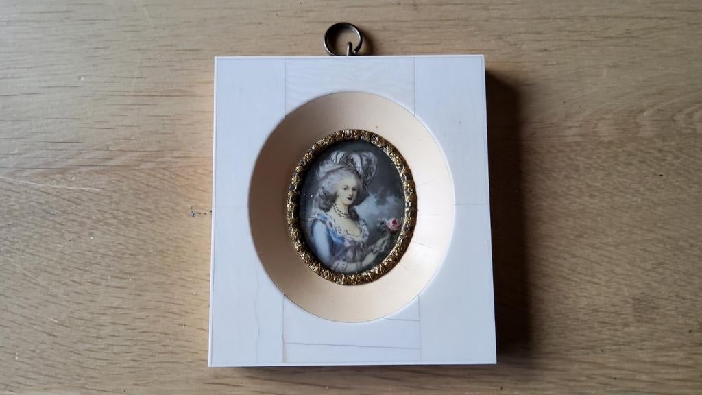Oud retro Miniatuurportret Frans Marie Antoinette Ivoor, Antiek en Kunst, Ophalen of Verzenden